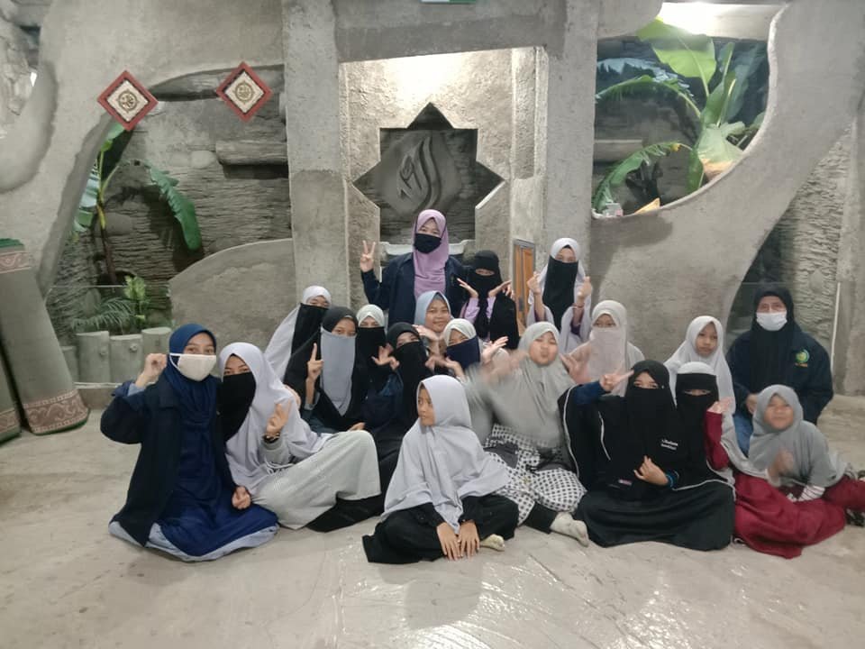 Kunjungan Kelompok 2 KKM STAI Al-Hidayah Bogor Ke Yatim Village