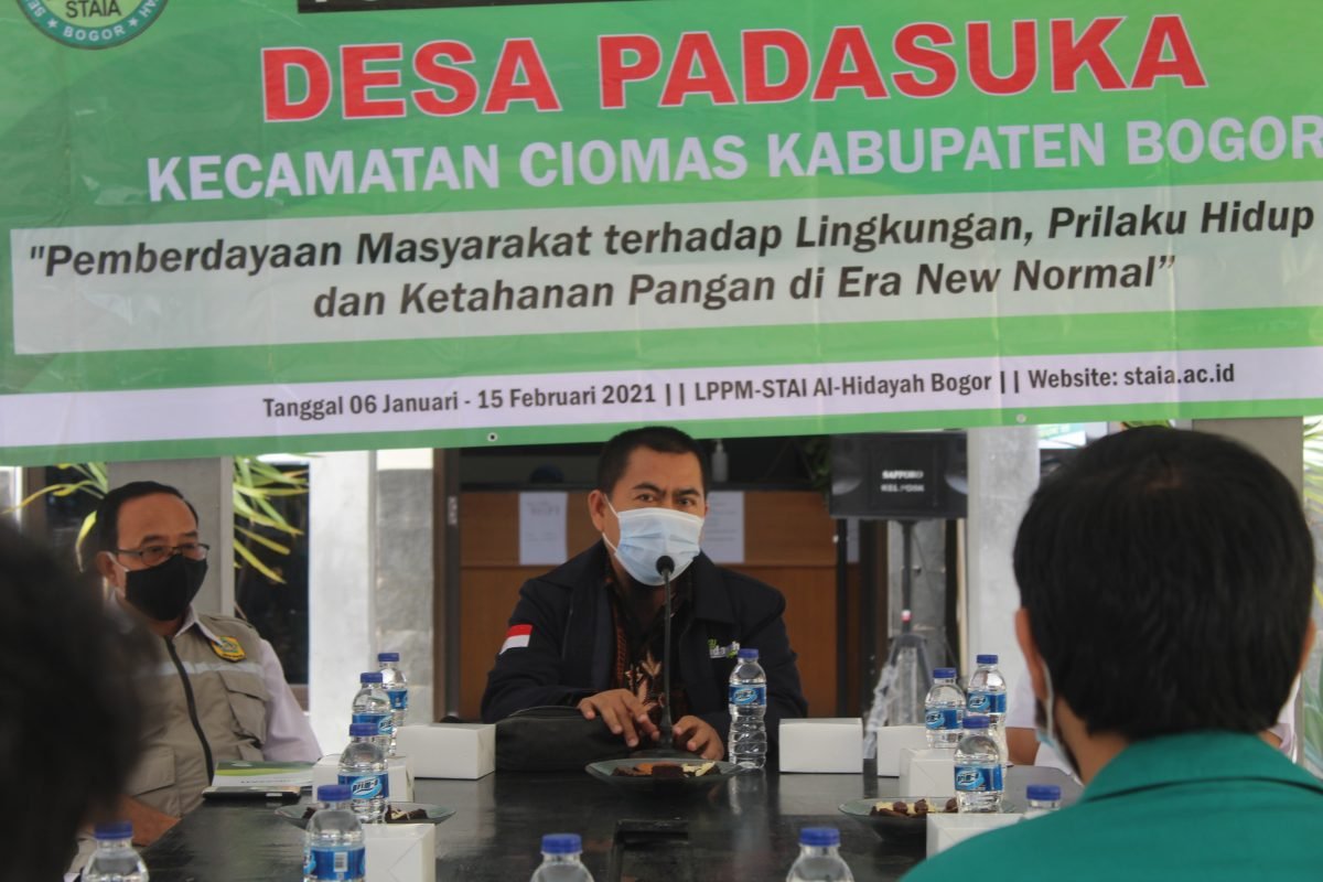 PEMBUKAAN KKM KELOMPOK 1 STAI AL-HIDAYAH BOGOR DI DESA PADASUKA-KEC. CIOMAS-KAB. BOGOR