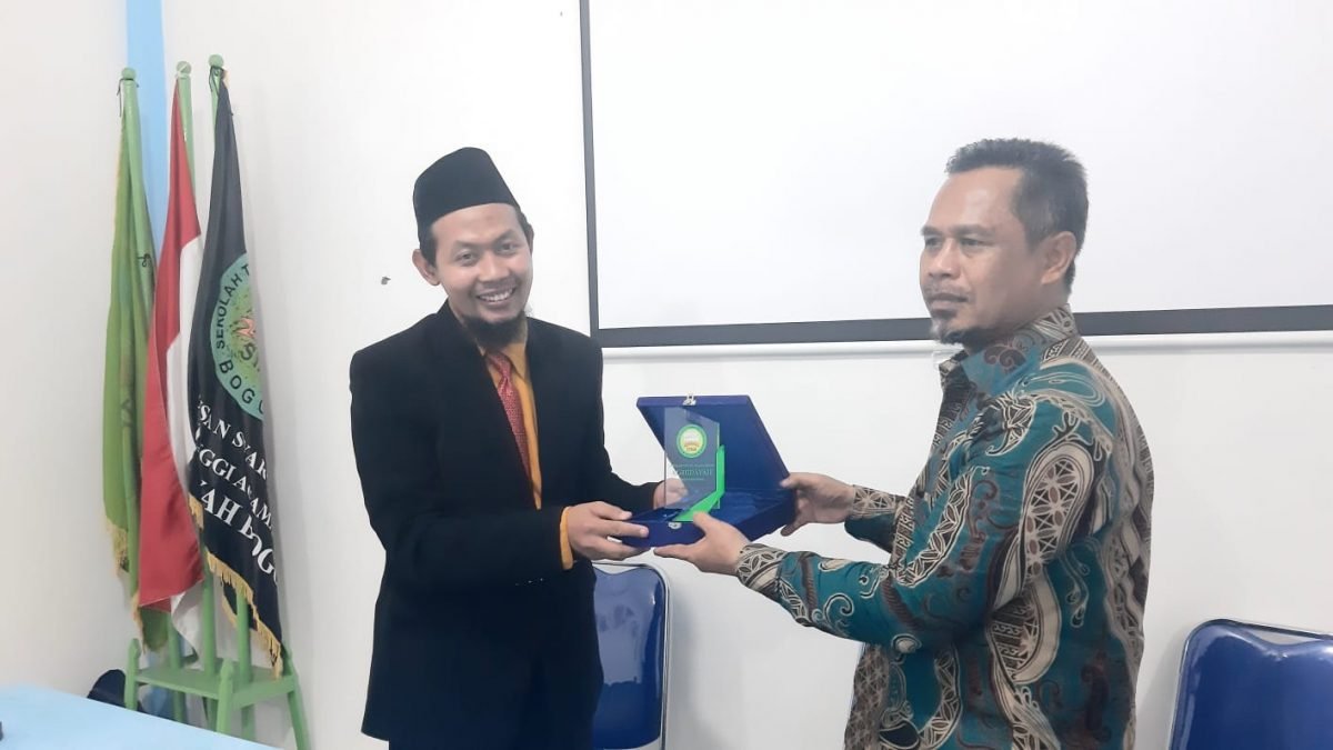 Dokumentasi Kunjungan dari  STIKOM El Rahma Bogor dalam Rangka Penandatanganan MoU dan Pembahasan Tridharma Perguruan Tinggi
