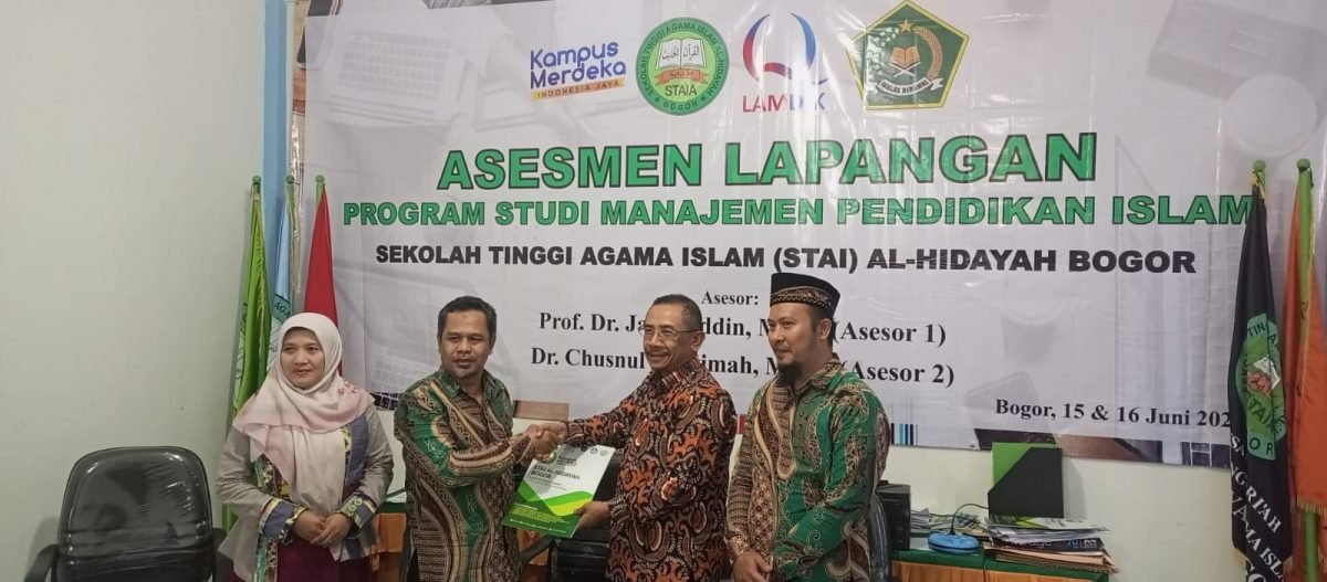 Serah Terima Berita Acara Sekaligus Penutupan kegiatan Asesmen Lapangan Program Studi MPI