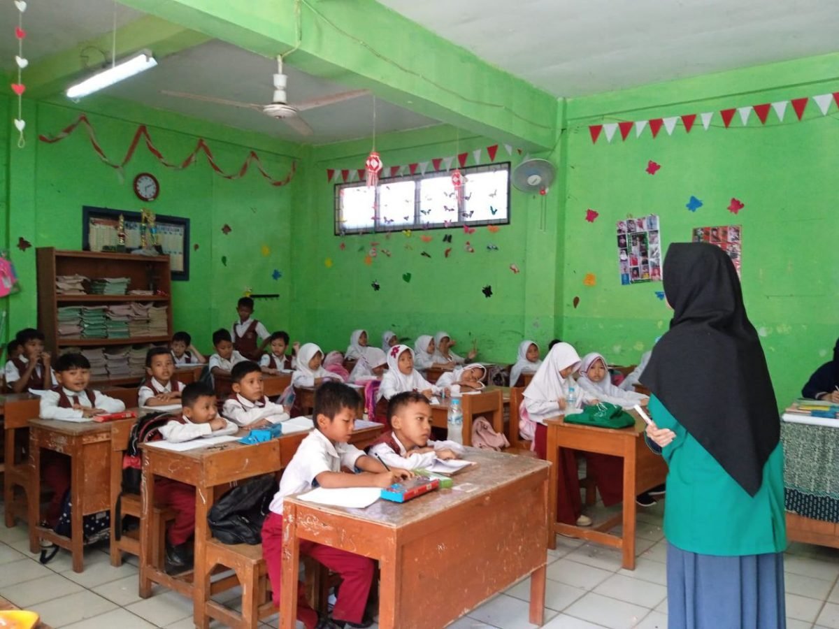 Praktik Mengajar Mahasiswa STAI AL Hidayah Bogor Prodi Pendidikan Agama Islam
