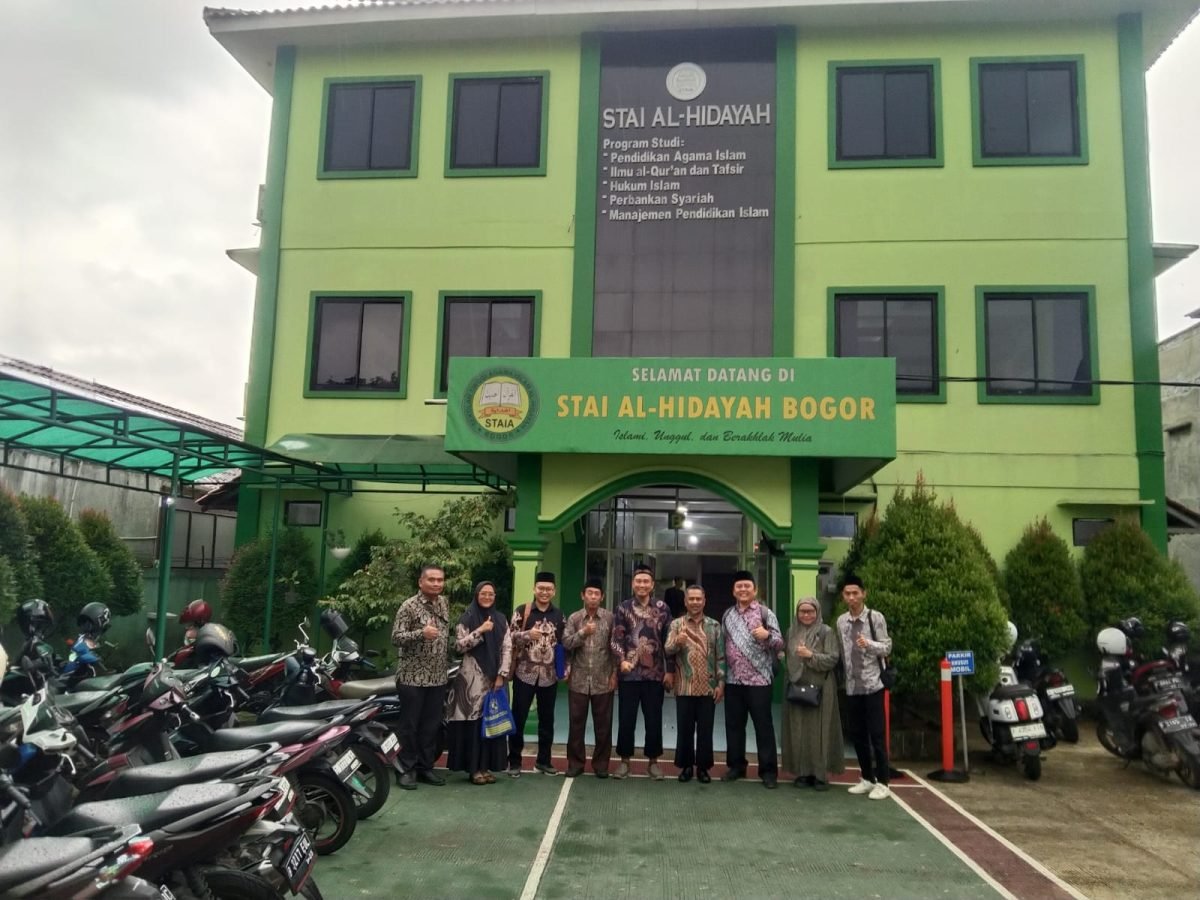 Kunjungan dan Studi Banding STEBI Global Mulia Cikarang ke STAI Al-Hidayah Bogor