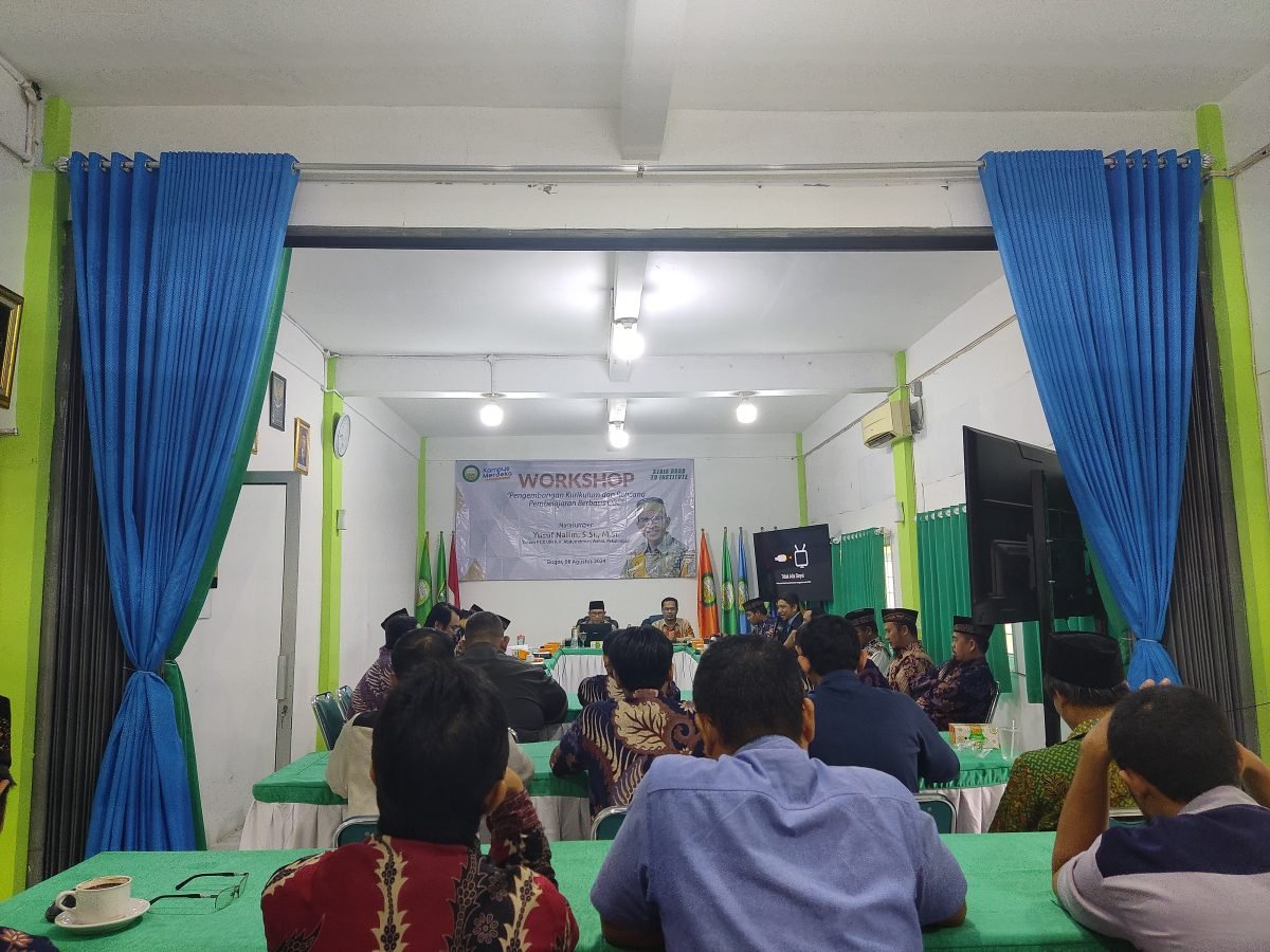 STAI Al-Hidayah Bogor Adakan Workshop Pengembangan Kurikulum dan Rencana Pembelajaran Berbasis OBE