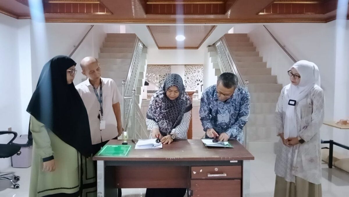 Tingkatkan Kualitas Pelayanan Pemustaka, UPT Perpustakaan IAI Al-Hidayah Bogor Resmi Jalin Kerja Sama dengan UPT Perpustakaan UIK Bogor